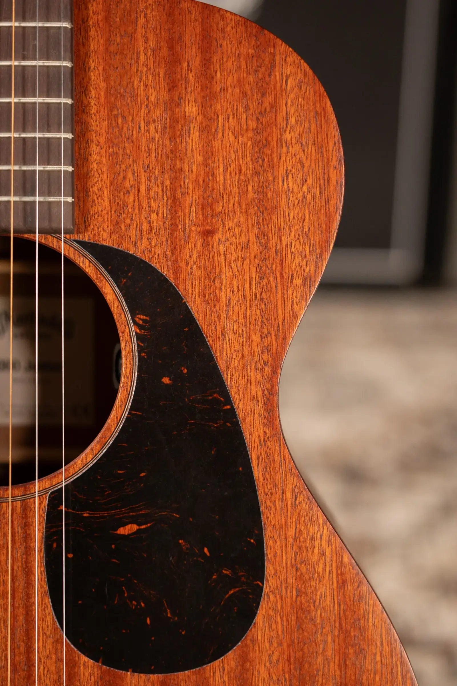 Martin 000 Jr E Sapele Acoustic/Electric Guitar with Gig Bag