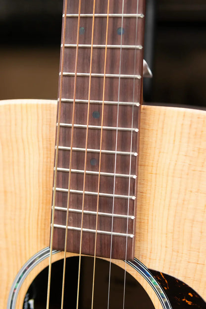 Martin 000-X2E Brazilian Acoustic/Electric Guitar with Gig Bag