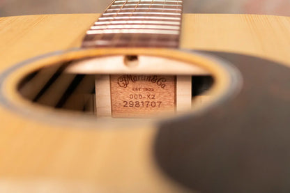 Martin 000-X2E Brazilian Acoustic/Electric Guitar with Gig Bag