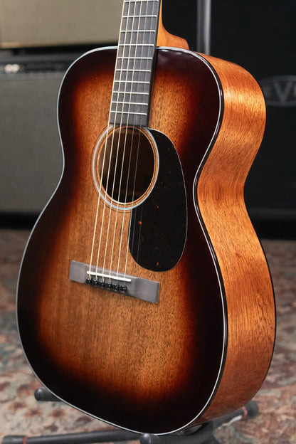 Martin 00DB Jeff Tweedy Signature Acoustic Guitar with Hardshell Case - Demo