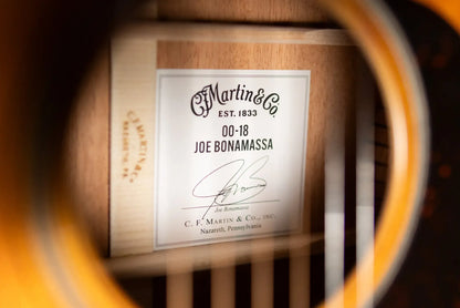 Martin 00-18 Joe Bonamassa Signature Acoustic Guitar - Burst with Hardshell Case