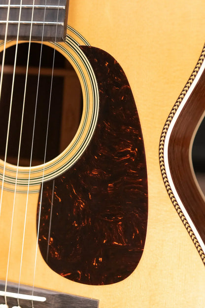 Martin 00-28 Acoustic/Electric Guitar with Hardshell Case - Used