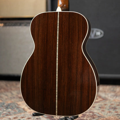 Martin 00-28 Acoustic Guitar with Hardshell Case