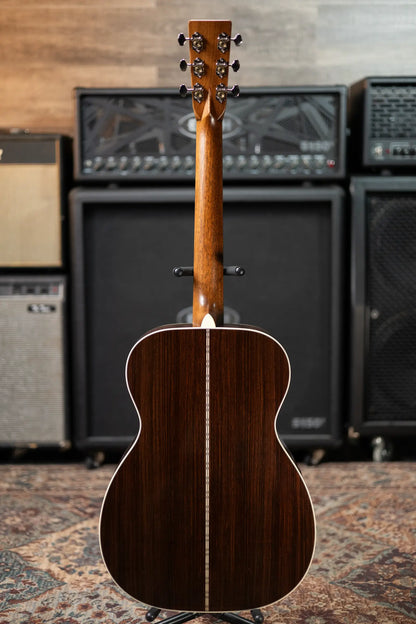 Martin 00-28 Acoustic Guitar with Hardshell Case