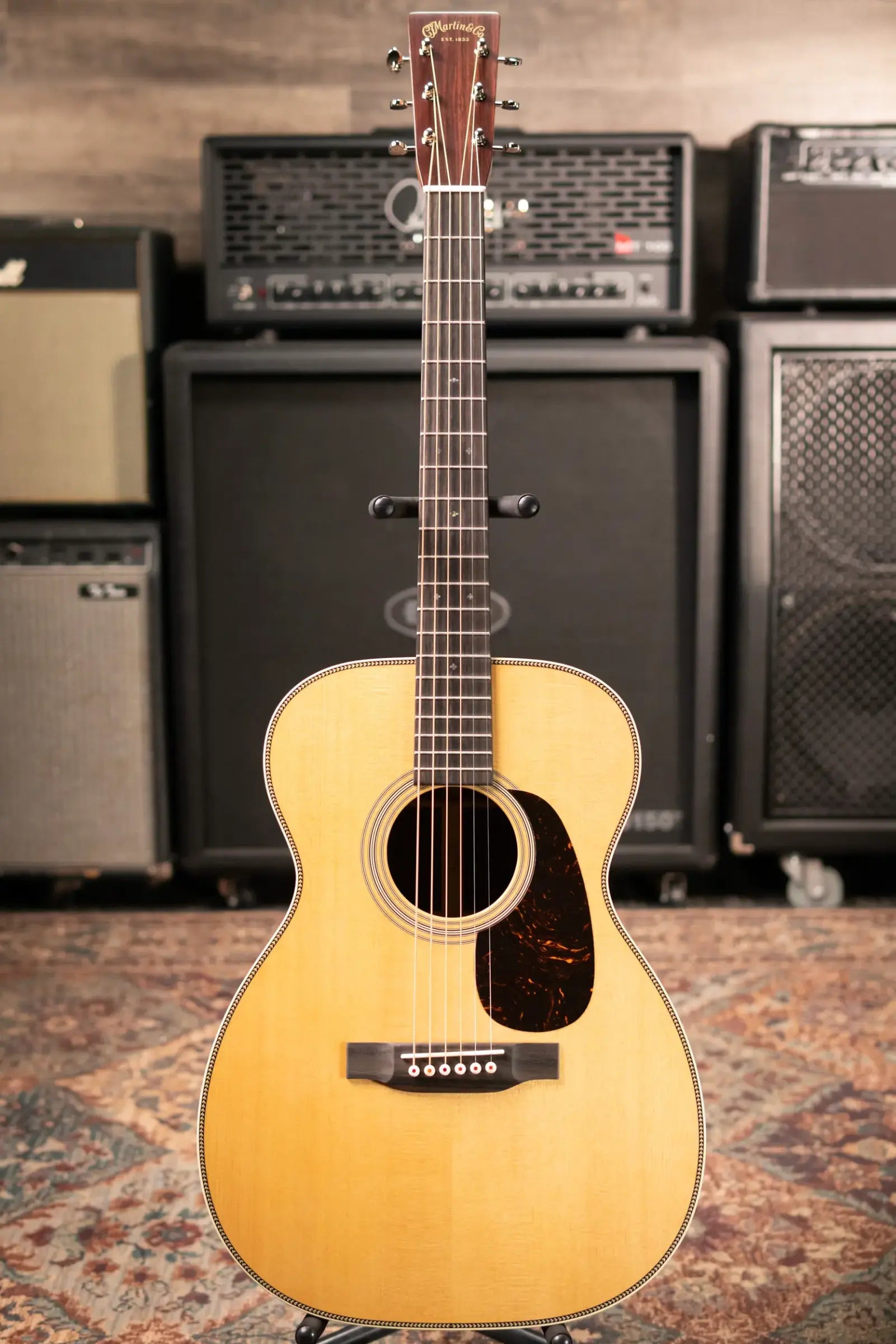 Martin 00-28 Standard Series Acoustic Guitar with Hardshell Case