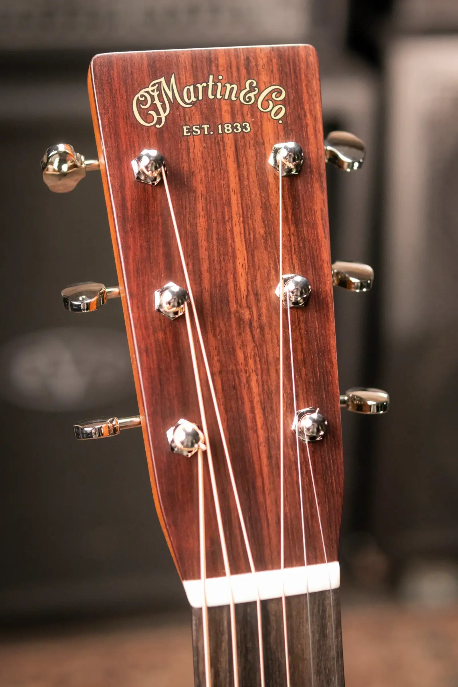 Martin 00-28 Standard Series Acoustic Guitar with Hardshell Case