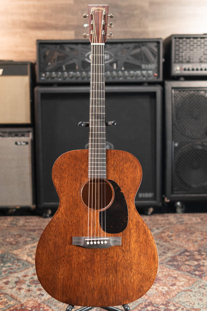 Martin 2025 000-17 Acoustic Guitar with Hardshell Case