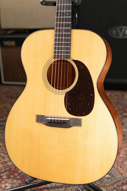 Martin 2025 000-18 Acoustic Guitar with Hardshell Case