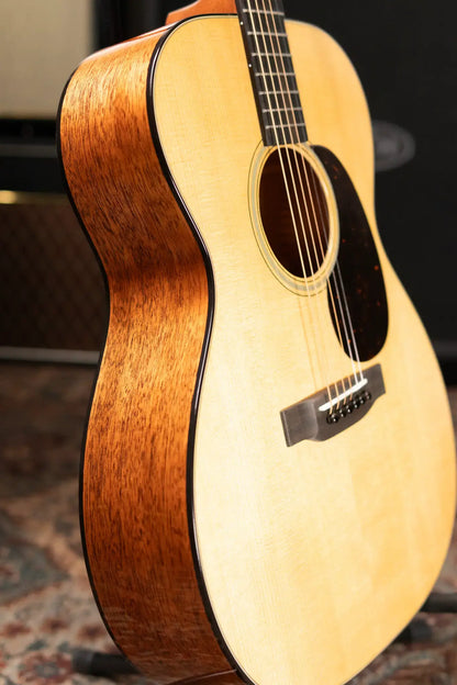 Martin 2025 000-18 Acoustic Guitar with Hardshell Case