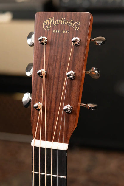 Martin 2025 000-18 Acoustic Guitar with Hardshell Case