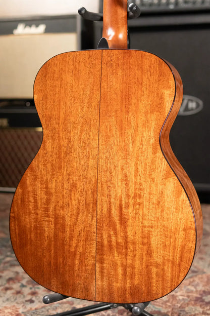 Martin 2025 000-18 Acoustic Guitar with Hardshell Case