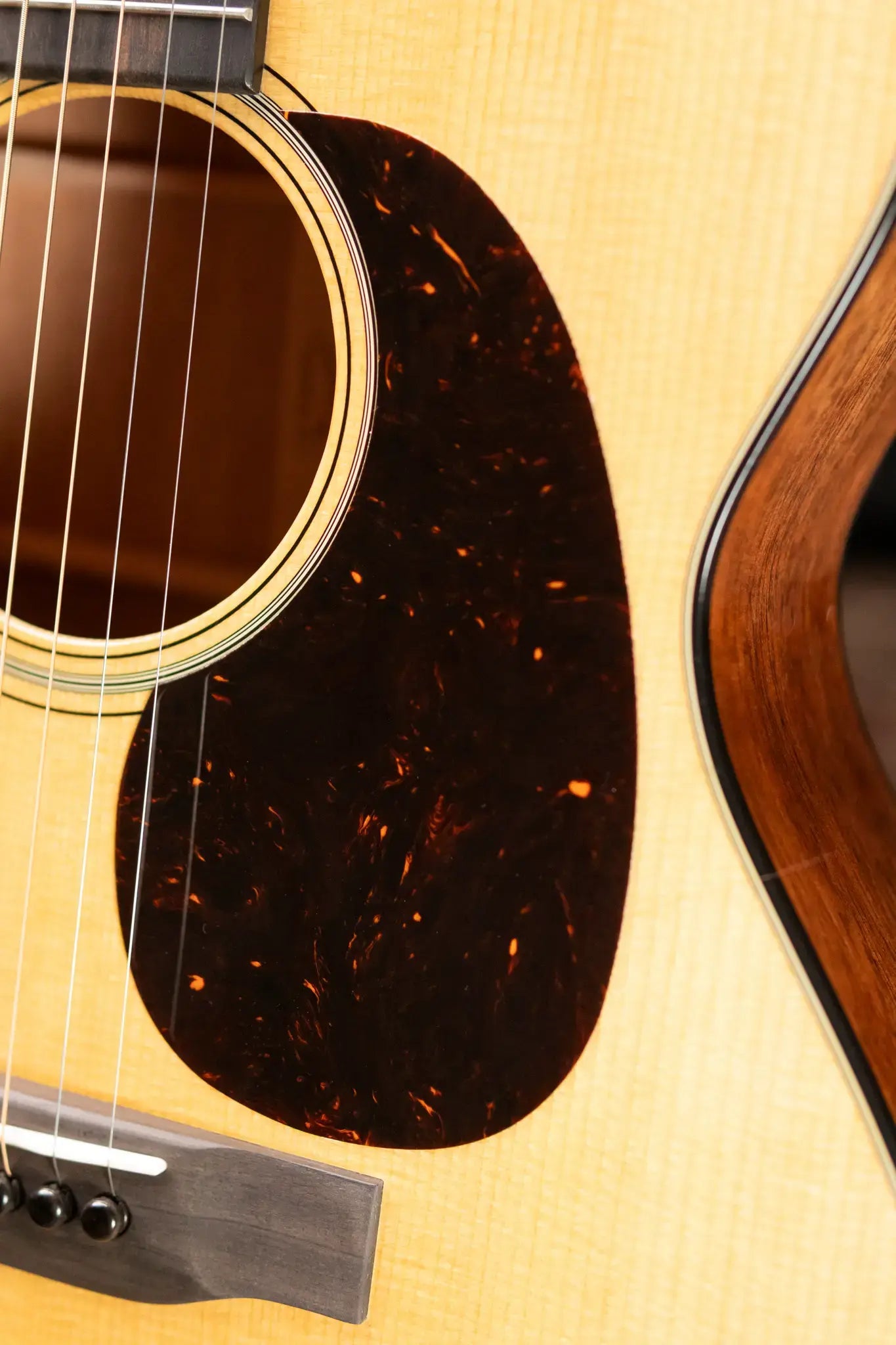 Martin 2025 000-18 Acoustic Guitar with Hardshell Case