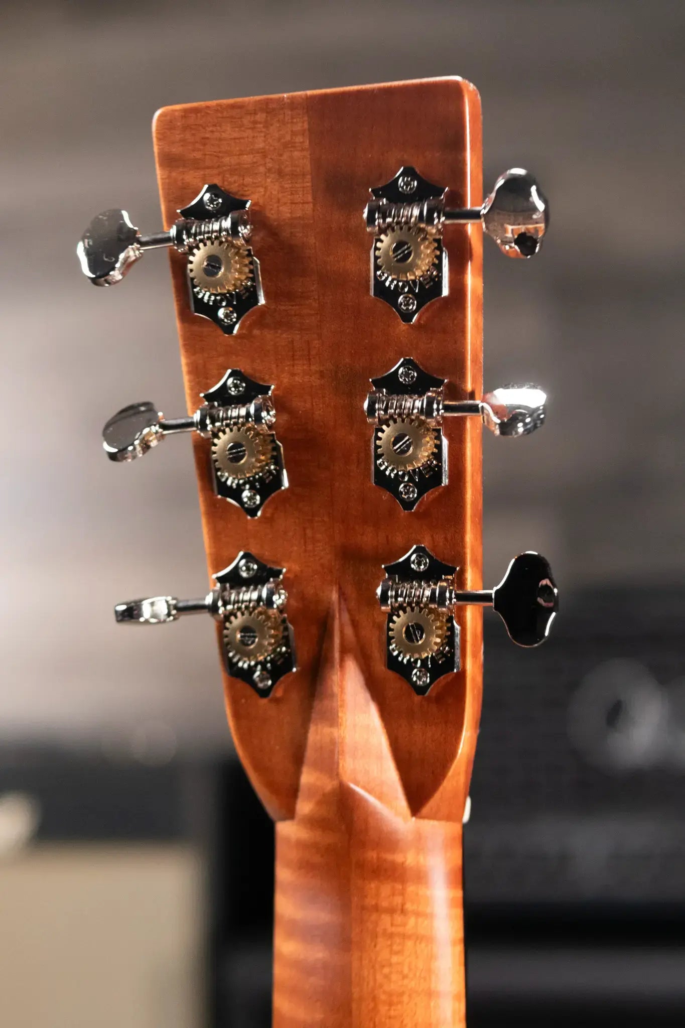 Martin CEO-11 Acoustic/Electric Guitar with Hardshell Case