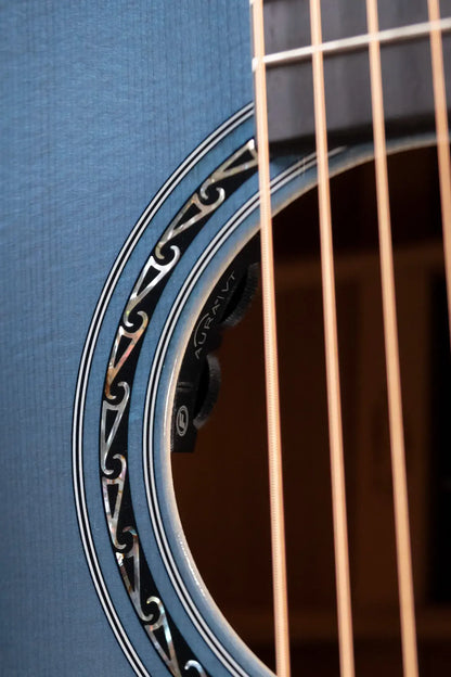 Martin CEO-11 Acoustic/Electric Guitar with Hardshell Case