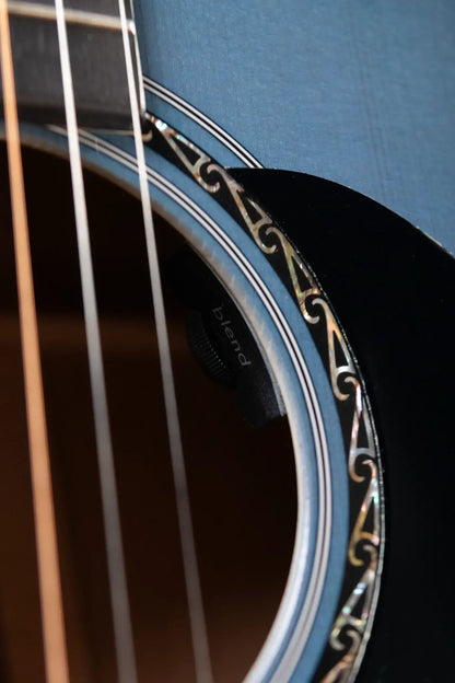Martin CEO-11 Acoustic/Electric Guitar with Hardshell Case - Demo