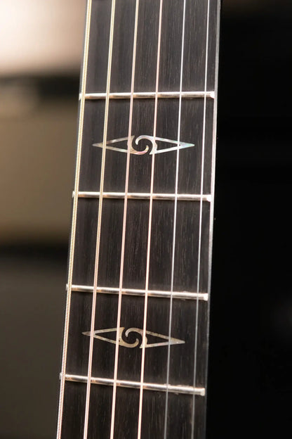 Martin CEO-11 Acoustic/Electric Guitar with Hardshell Case