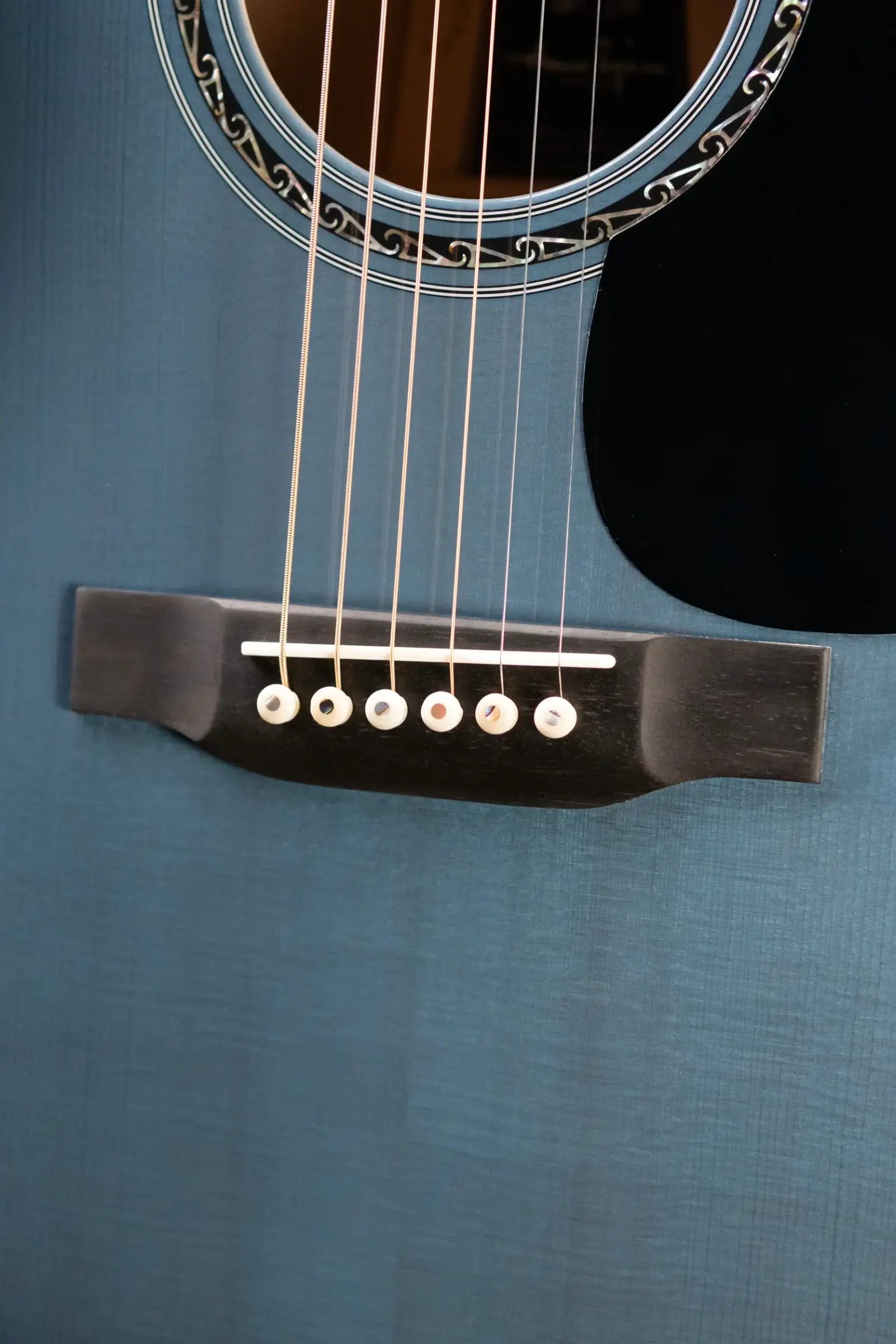 Martin CEO-11 Acoustic/Electric Guitar with Hardshell Case