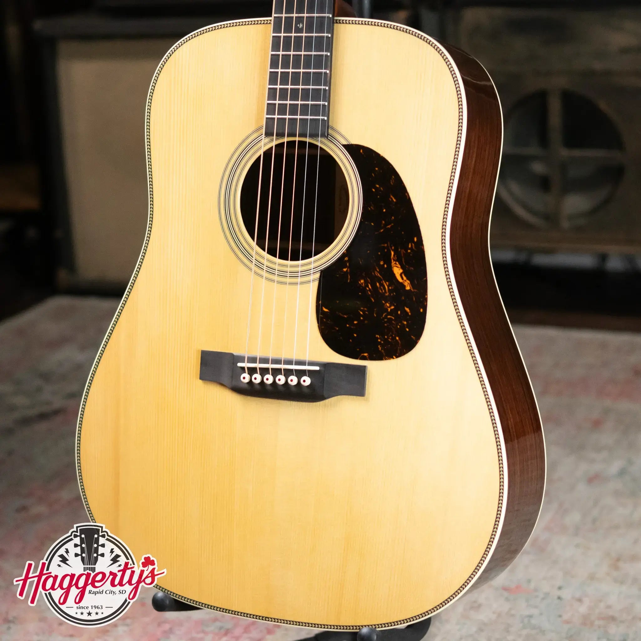 Martin Custom Style 28 Rosewood Dreadnought Acoustic Guitar with Hardshell Case