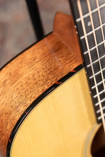 Martin Custom Shop 000-18 Acoustic Guitar with Hardshell Case