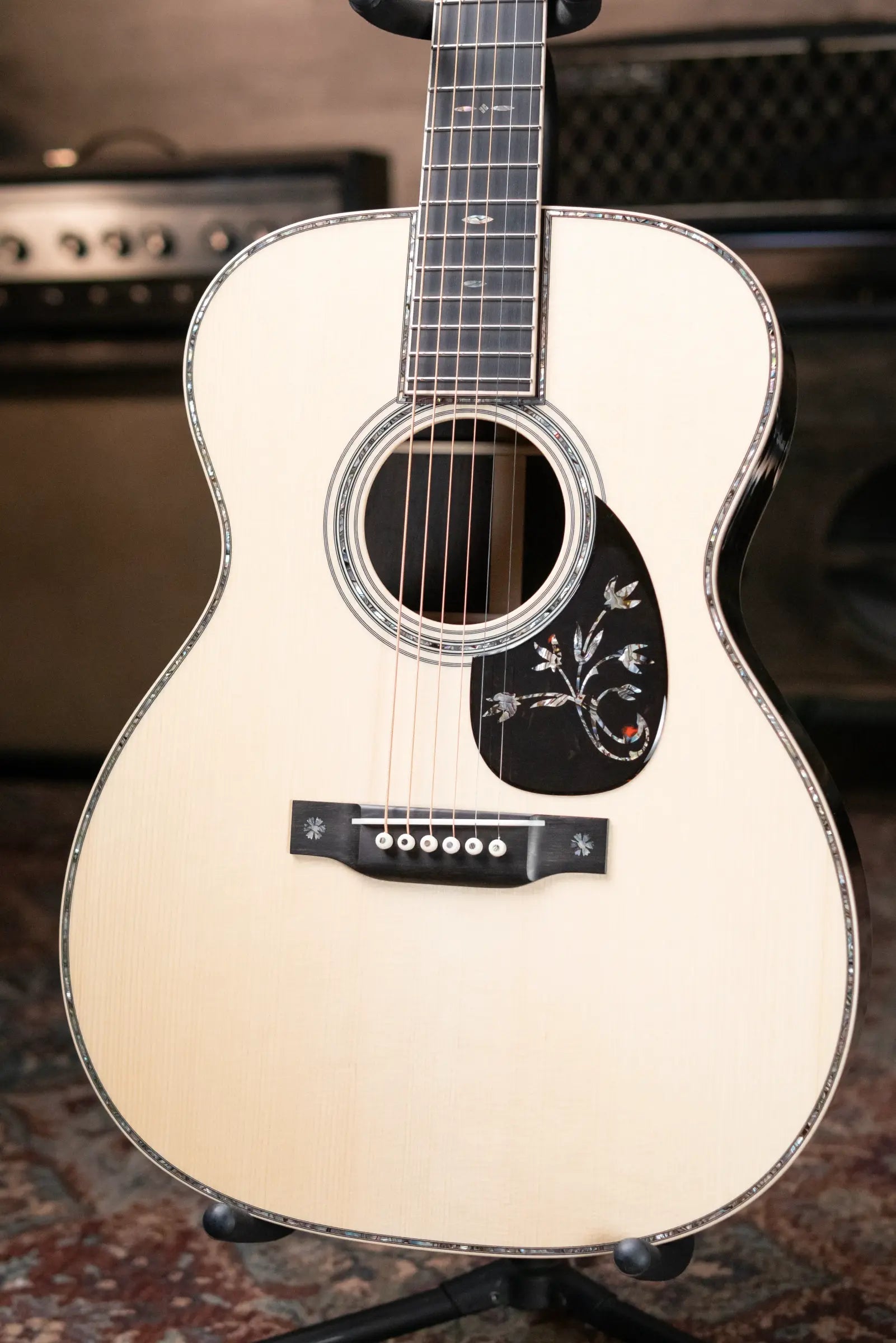 Martin Custom Shop 000 Acoustic Brazilian Rosewood with Hardshell Case 670d6443a088c