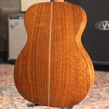 Martin Custom Shop 000 Acoustic Guitar - Flamed Mahogany with Hardshell Case