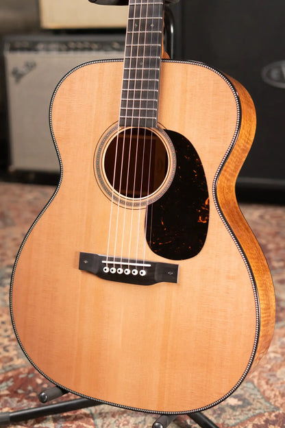 Martin Custom Shop 000 Acoustic Guitar - Flamed Mahogany with Hardshell Case