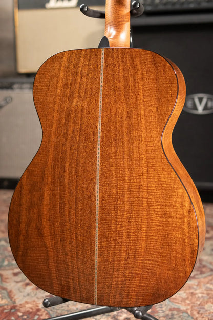 Martin Custom Shop 000 Acoustic Guitar - Flamed Mahogany with Hardshell Case