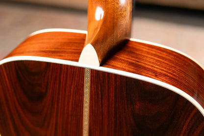 Martin Custom Shop 000 Style 28 Modern Deluxe Appointments Acoustic Guitar - Guatemalan Rosewood/Sinker Redwood with Hardshell Case