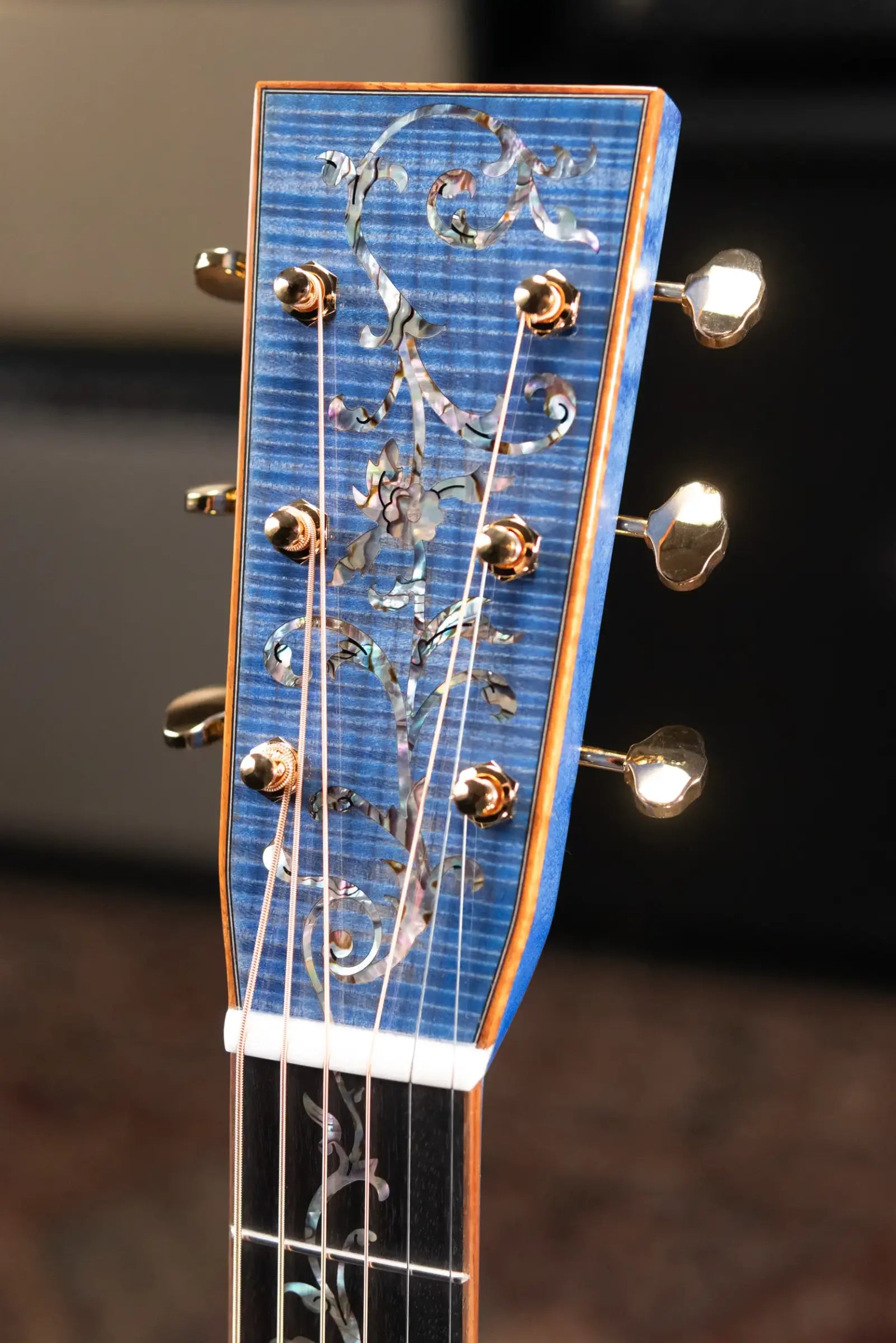 Martin Custom Shop 000 Acoustic Guitar - Quilted Maple with Hardshell Case