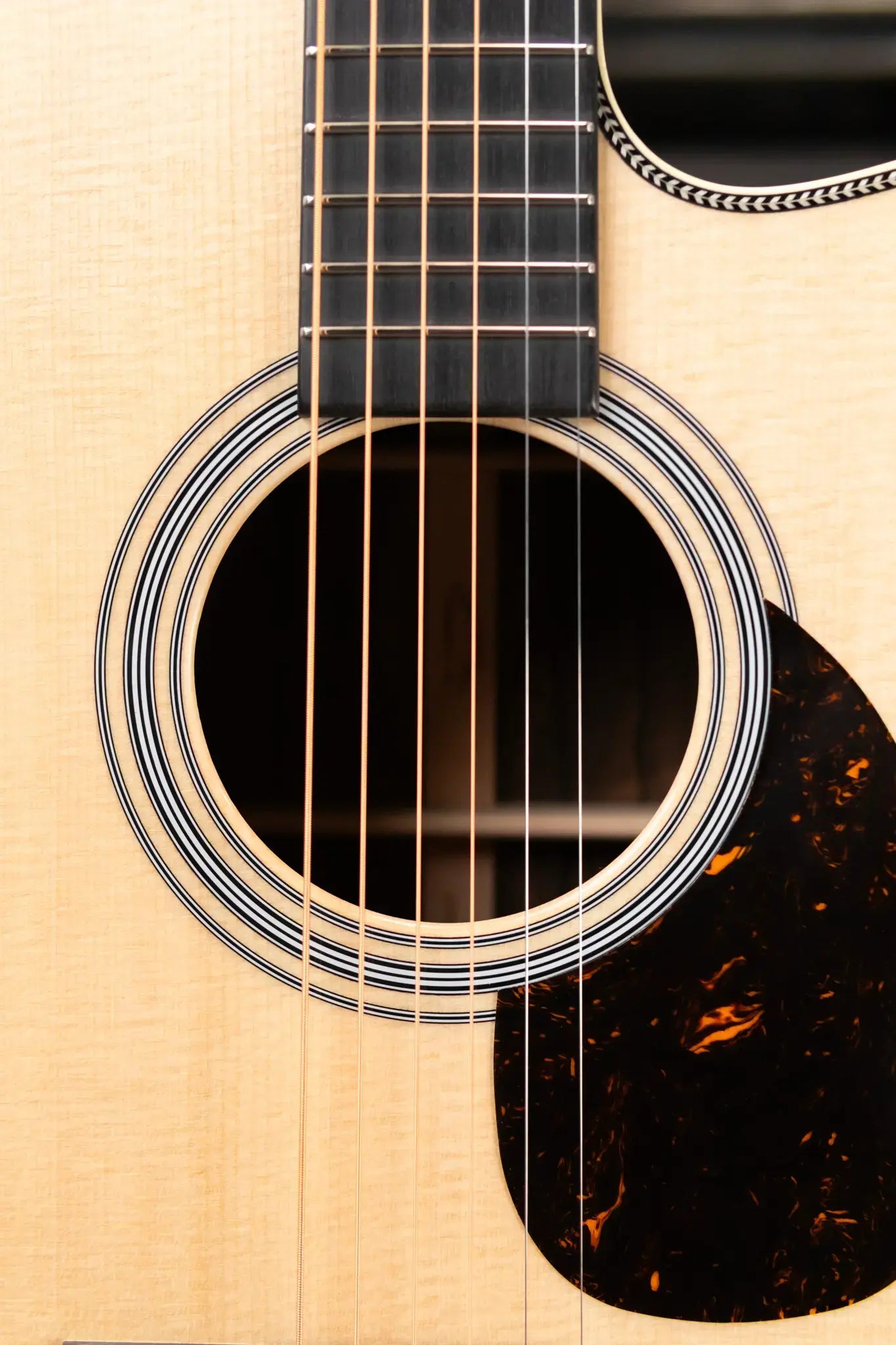 Martin Custom Shop Style 28 OM-14F Acoustic Guitar - Ziricote/Spruce with Hardshell Case