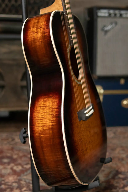 Martin Custom Shop 000 Acoustic - Highly Figured Koa with Hardshell Case