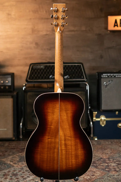 Martin Custom Shop 000 Acoustic - Highly Figured Koa with Hardshell Case