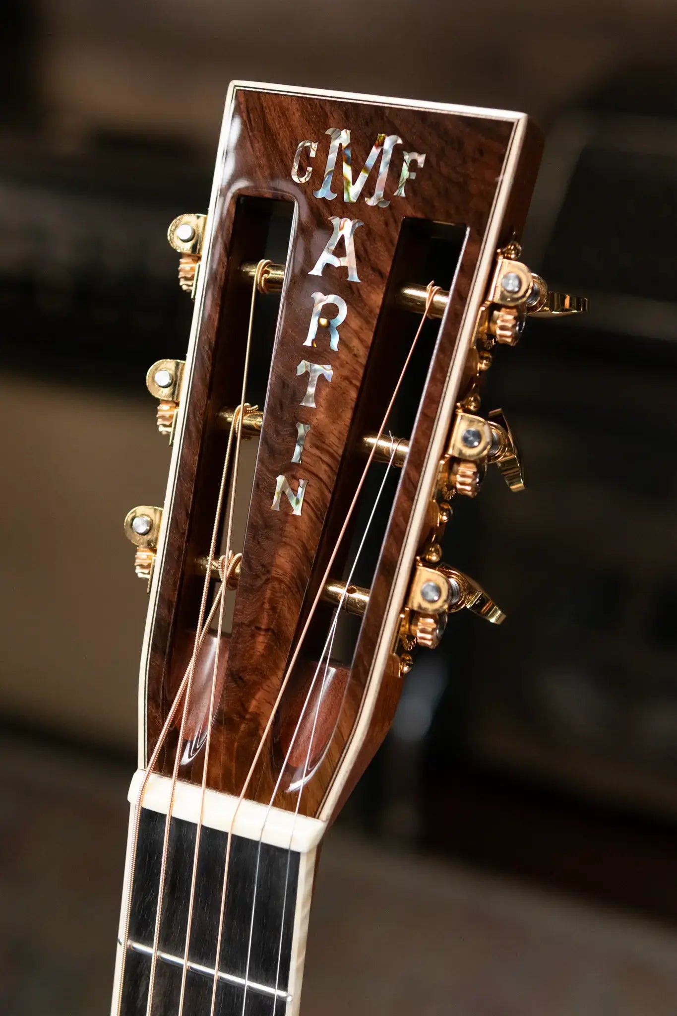 Martin Custom Shop 000 Acoustic - Wild Grain East Indian Rosewood with Hardshell Case