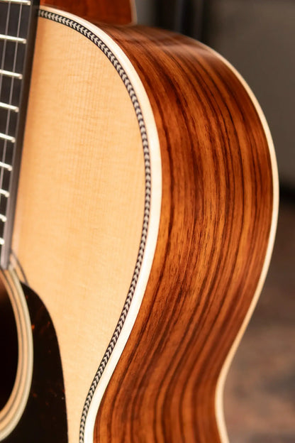 Martin Custom Shop 00-12F Wild Grain Rosewood Acoustic Guitar with Hardshell Case - Used