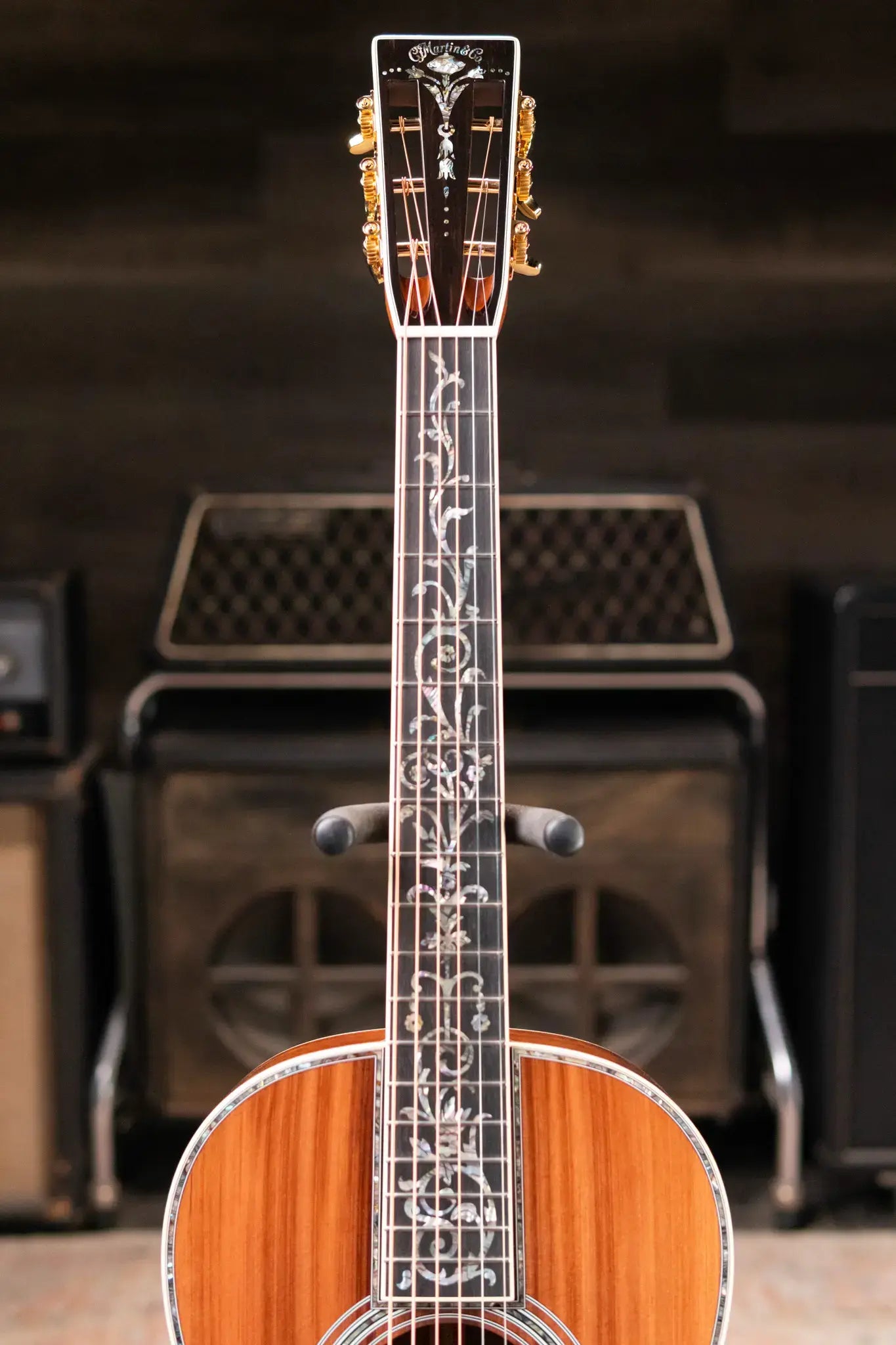 Martin Custom Shop 00 12-Fret Acoustic Guitar - Exceptional Broad Figured Koa with Hardshell Case
