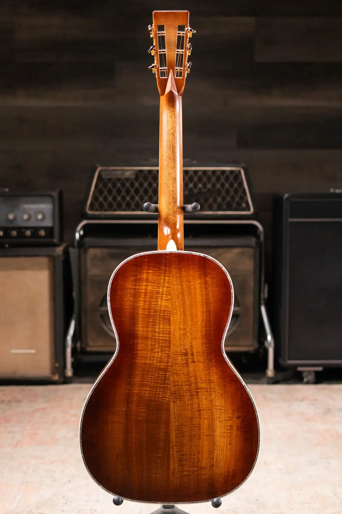 Martin Custom Shop 00 12-Fret Acoustic Guitar - Exceptional Broad Figured Koa with Hardshell Case
