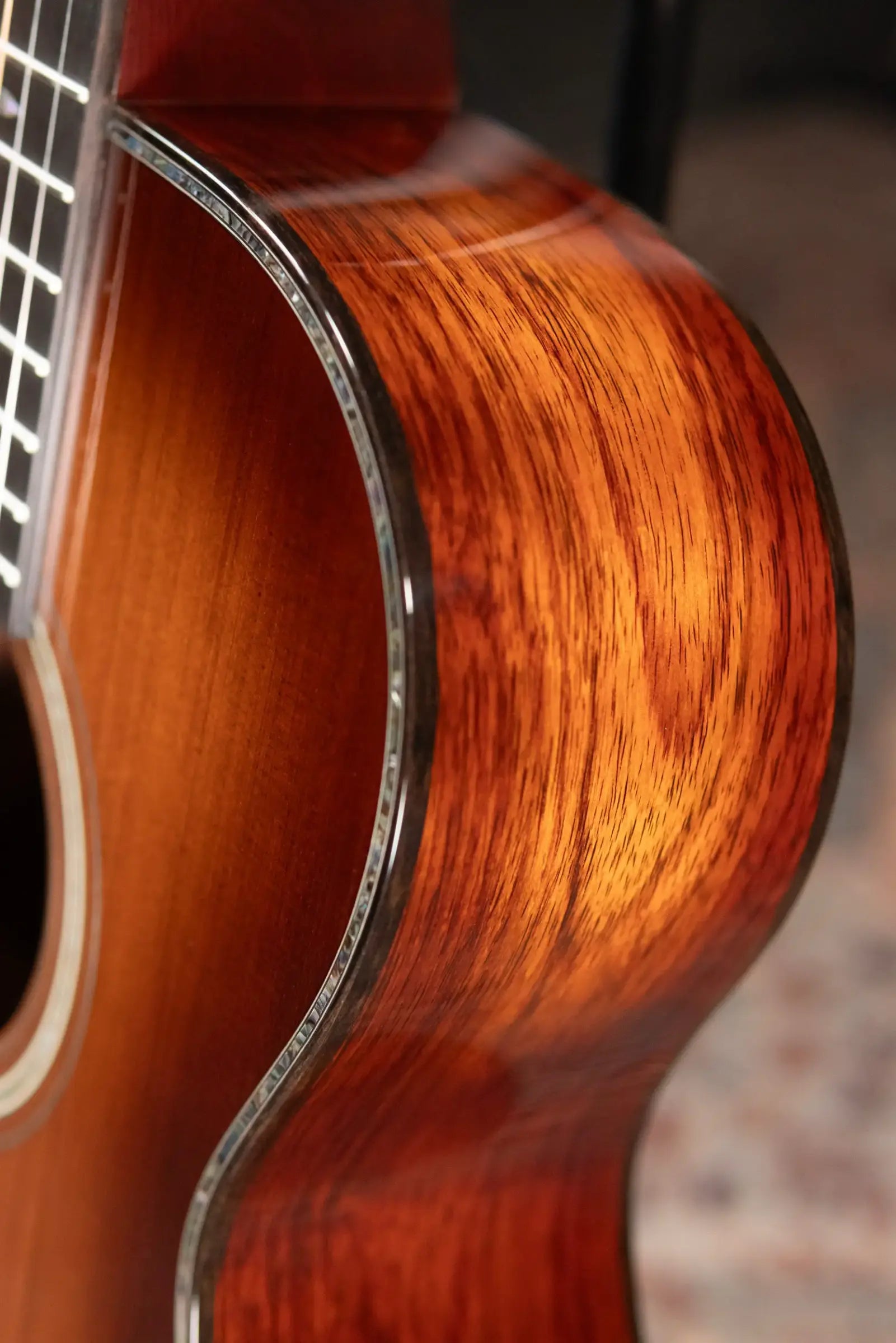 Martin Custom Shop 00 Acoustic Guitar - Honduran Rosewood with Hardshell Case