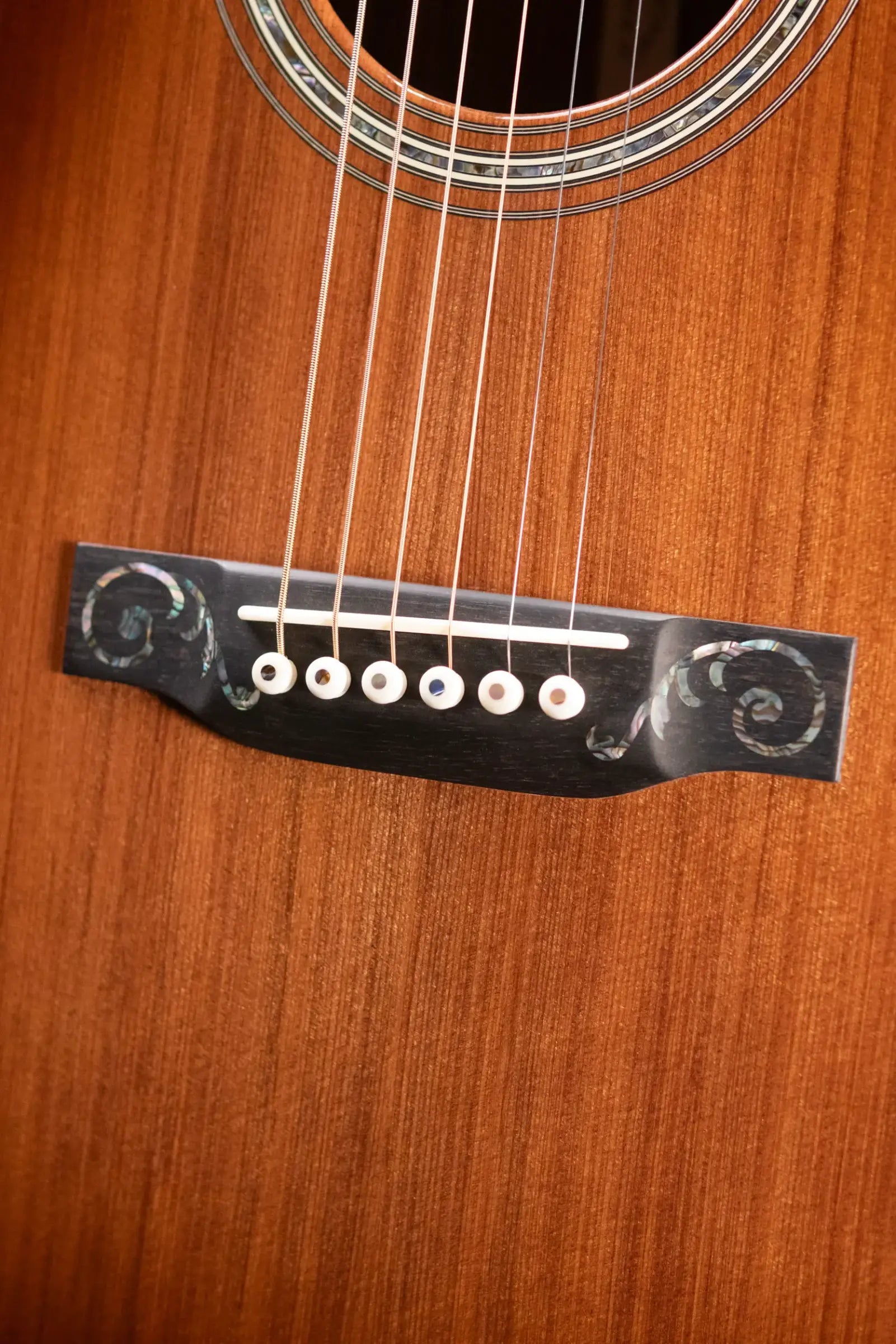 Martin Custom Shop 00 Acoustic Guitar - Honduran Rosewood with Hardshell Case