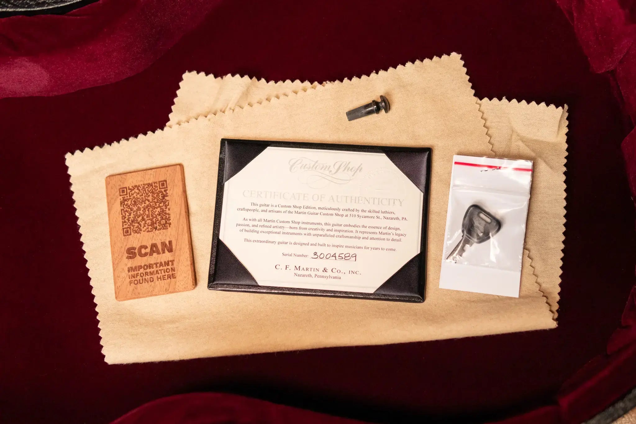 Martin Custom Shop 0 12-Fret Acoustic Guitar - Guatemalan Rosewood with Hardshell Case