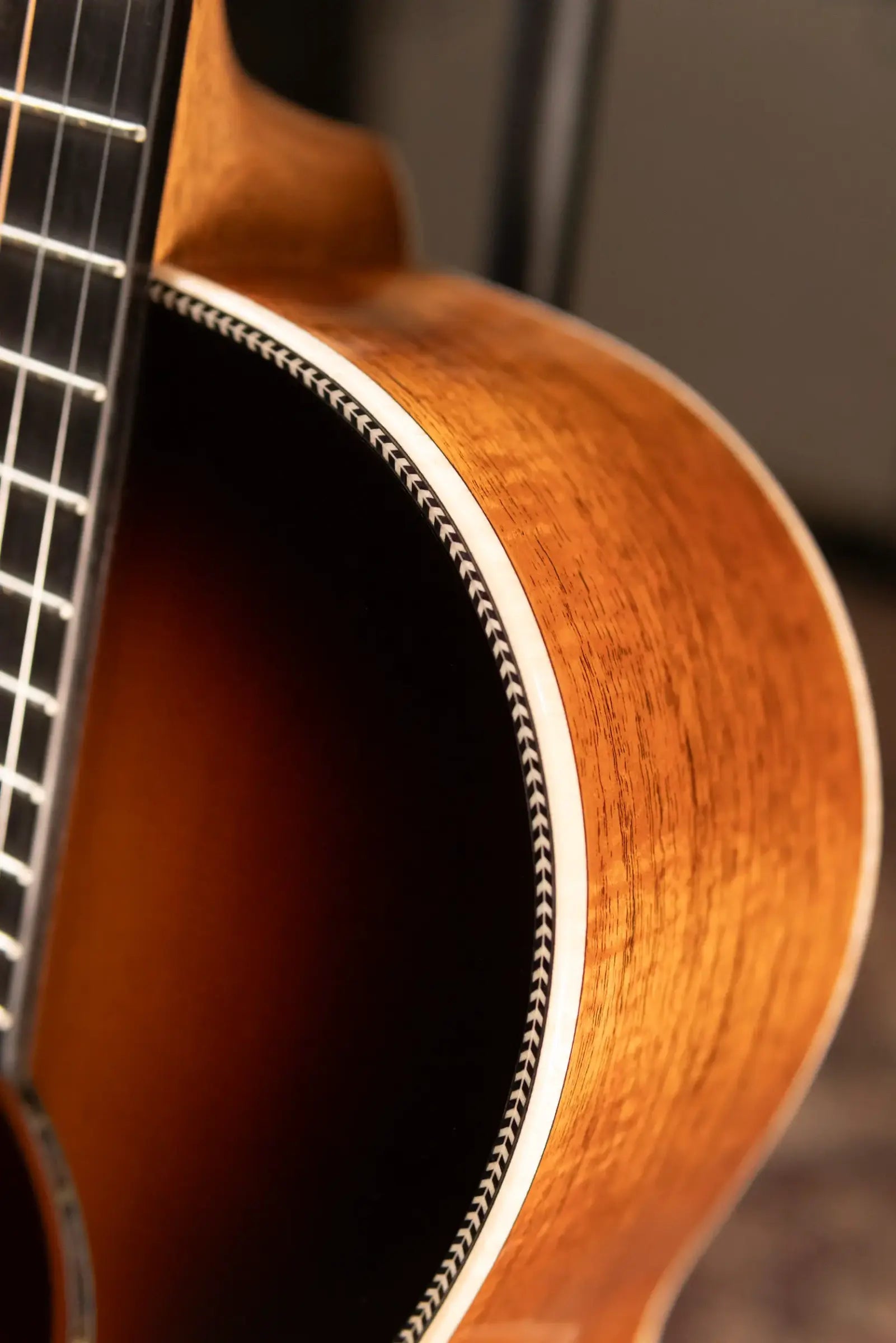 Martin Custom Shop 0 12-Fret Flamed Mahogany Acoustic Guitar - 1935 Sunburst with Hardshell Case
