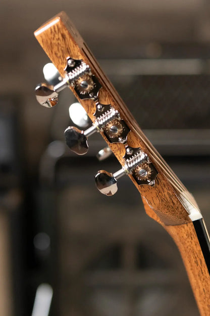 Martin Custom Shop 0 Acoustic - Extra Figured Koa with Hardshell Case