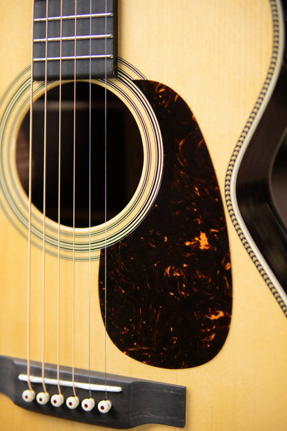 Martin Custom Style 28 0 Acoustic Guitar - East Indian Rosewood/Adirondack Spruce with Hardshell Case