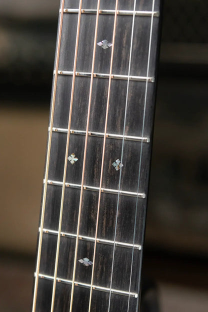 Martin Custom Shop Dreadnought Acoustic Guitar Guatemalan Rosewood with Hardshell Case 679ce0649ebf4