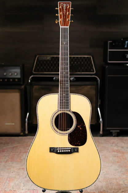 Martin Custom Shop Dreadnought Acoustic Guitar - Guatemalan Rosewood with Hardshell Case