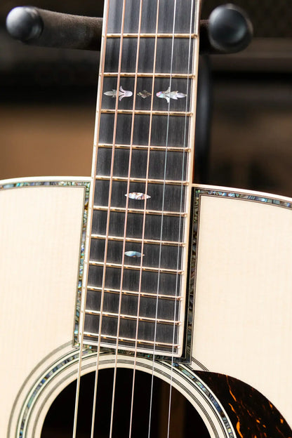 Martin Custom Shop Dreadnought Acoustic Guitar - Guatemalan Rosewood with Hardshell Case