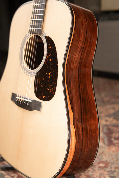 Martin Custom Shop Style 28 Dreadnought Acoustic Guitar - Macassar Ebony with Hardshell Case