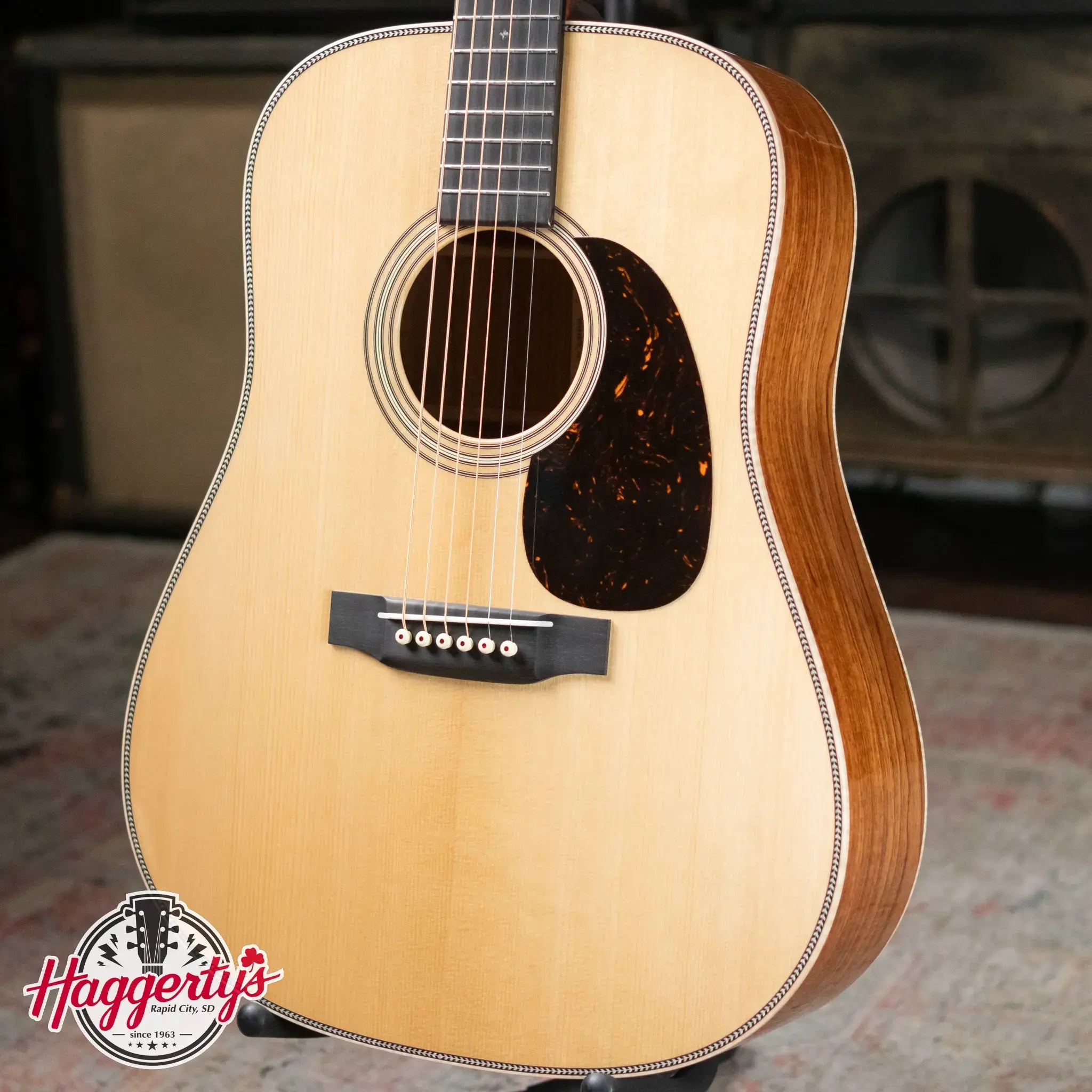 Martin Custom Shop Dreadnought Acoustic Guitar - Guatemalan Rosewood with Hardshell Case