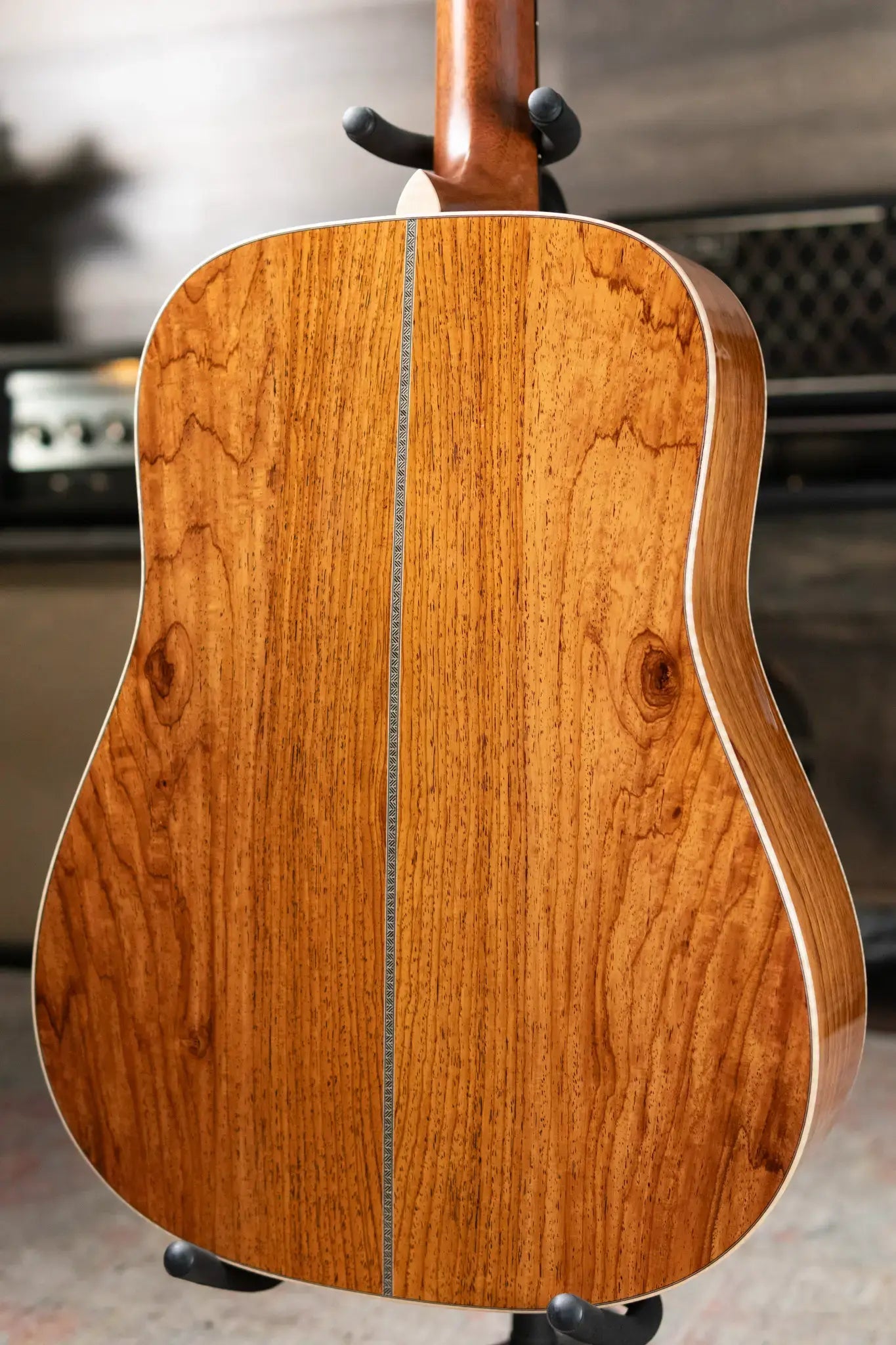 Martin Custom Shop Dreadnought Acoustic Guitar - Guatemalan Rosewood with Hardshell Case