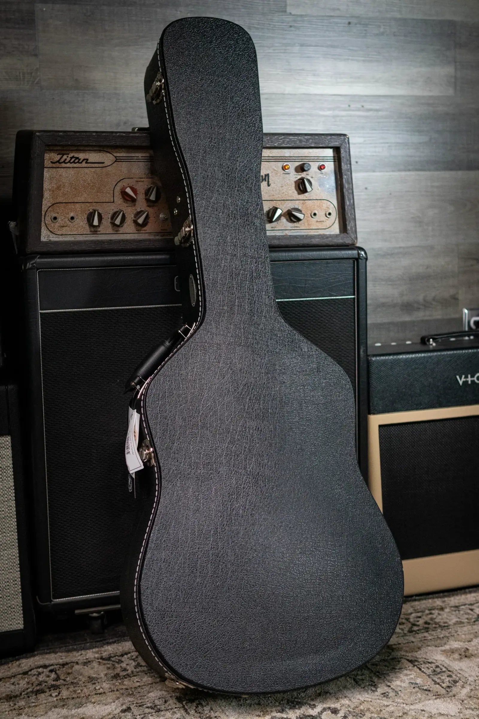 Martin D-18 Standard Series Acoustic Guitar with Hardshell Case