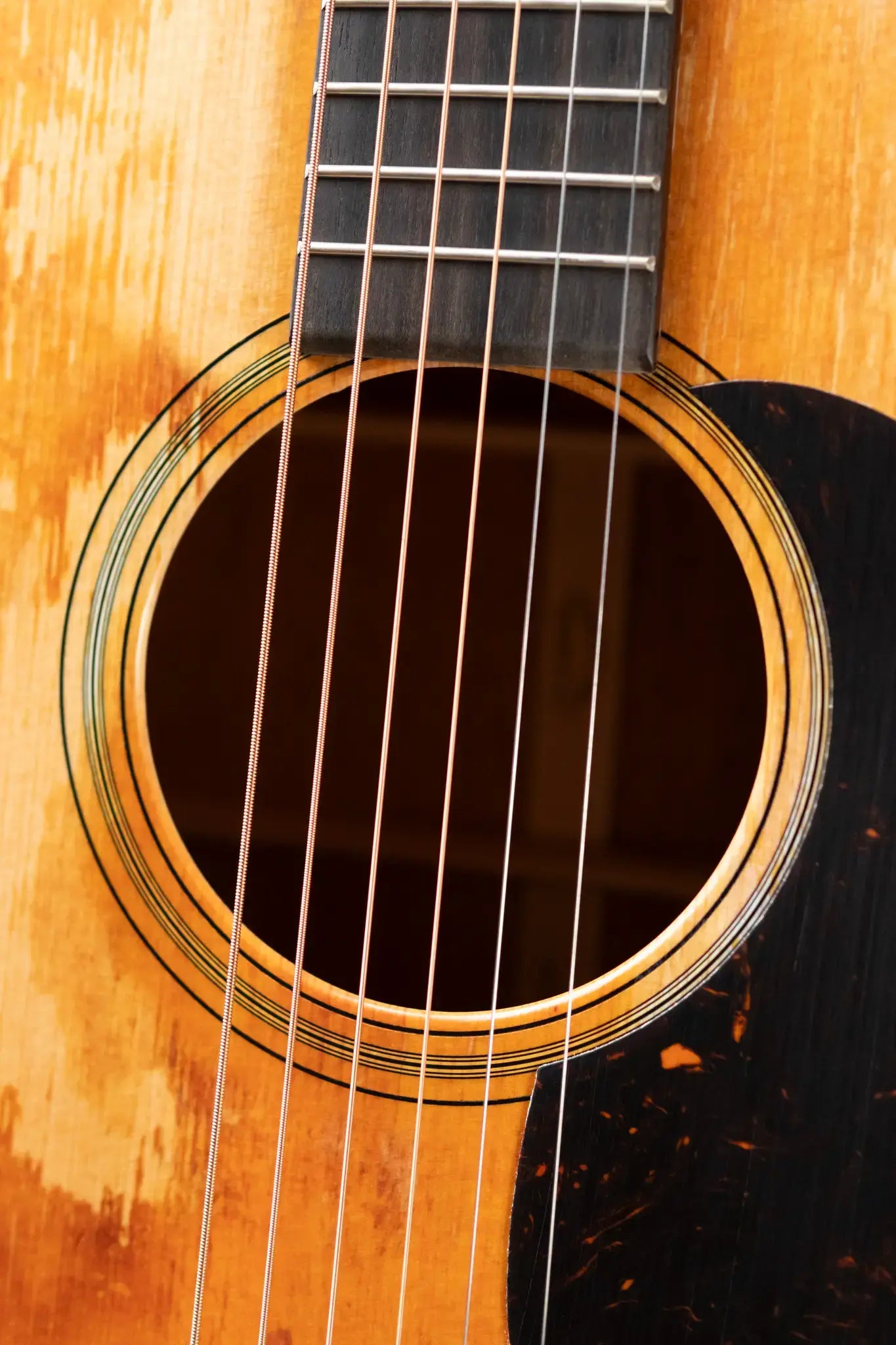 Martin D-18 StreetLegend Dreadnought Acoustic with Hardshell Case